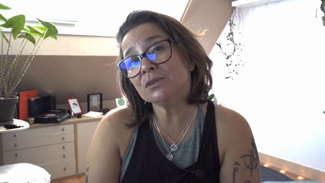 A quick hello and what's coming up! смотреть онлайн