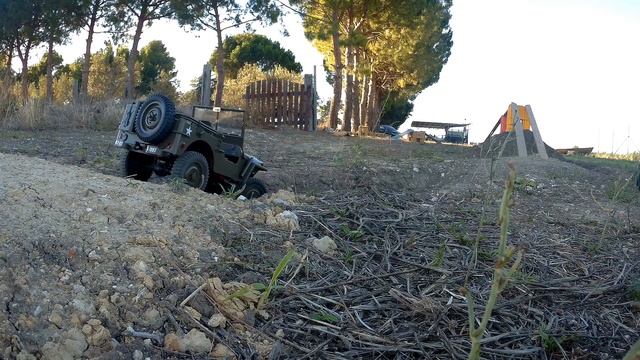 Modellismo auto RC - ROCHOBBY 1/6 - Ecco la JEEP WILLYS scala 1/6 in azione, scaler, crawler смотреть онлайн