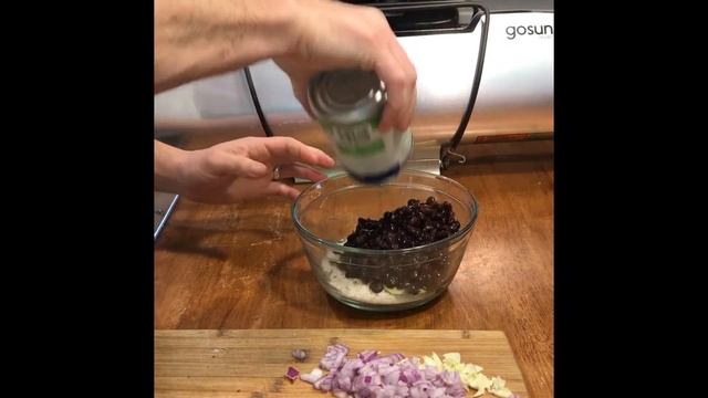 Black Beans and Rice смотреть онлайн