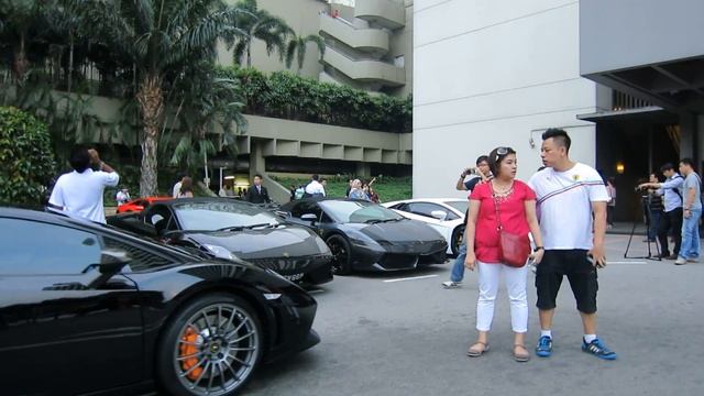 50 Lamborghinis in One Carpark - Singapore смотреть онлайн