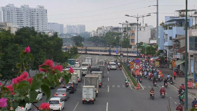 Trains in Ho Chi Minh City (2019) смотреть онлайн