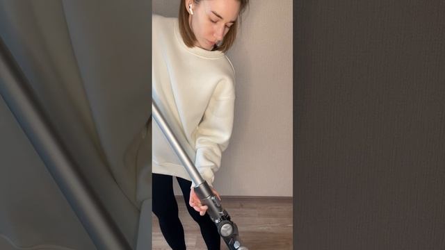 Вертикальный пылесос DOFFLER VVC 752 ML