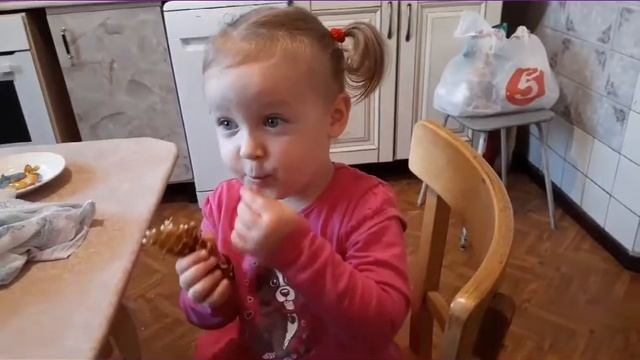 Вкусняшки приготовили сами...ам- ням-ням смотреть онлайн