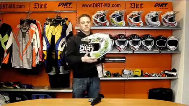DIRT-MX CFK HELME смотреть онлайн