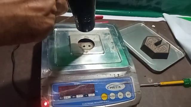 ELECTRIC DIGITAL WEIGHING SCALE RUNNING WITHOUT PLACING WEIGHT . KANTA BHAG RAHA H смотреть онлайн