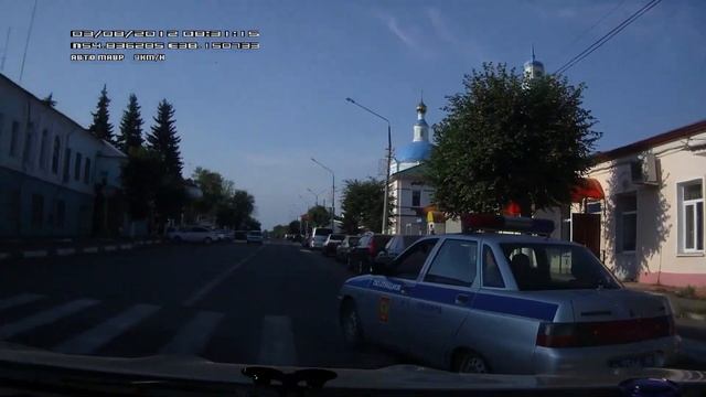 ГИБДД - нарушение и потом засмотрелись на ножки :) смотреть онлайн