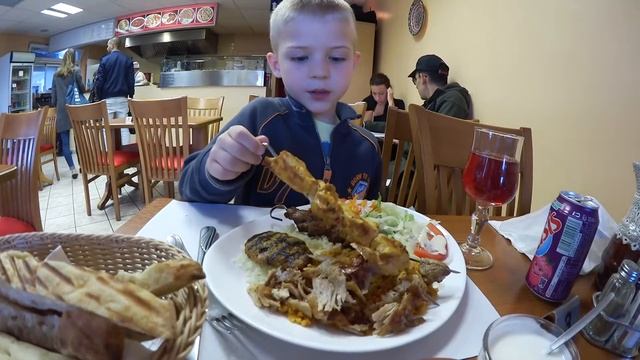Шаурма во Франции Хочу пожрать Kebab en France смотреть онлайн