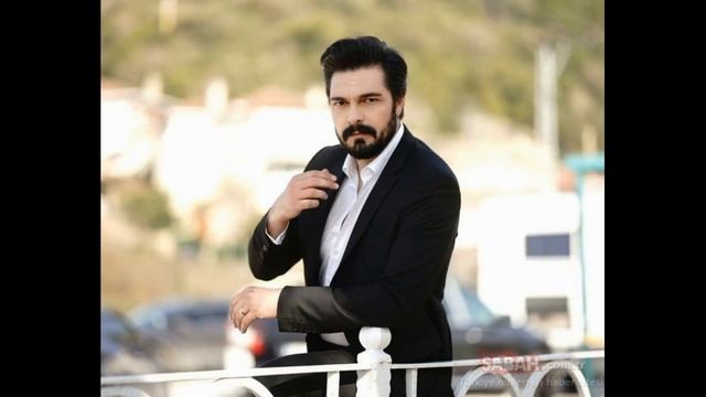 Anoche se desató un escándalo en la entrega de premios de 'Halil'. смотреть онлайн