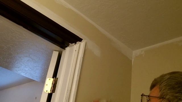 Painting a Room: 3 of 4 Painting trim and doors смотреть онлайн