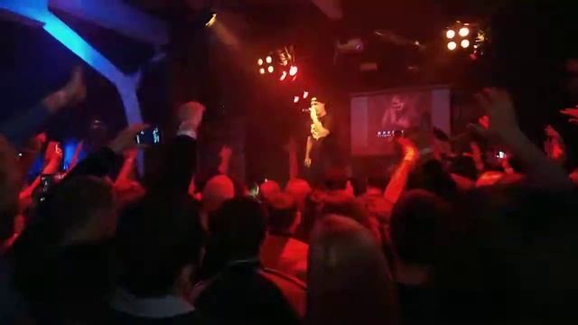 Многоточие - Человек (клуб квадрат Пенза) смотреть онлайн