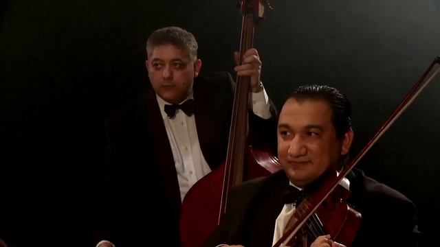 Tihanyi Tóth Csaba - Ahogy én szeretlek; Kísér: Szalai Antal és Cigányzenekara смотреть онлайн
