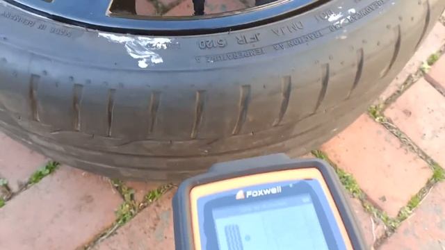 Easy TPMS Sensor Replacement and Cloning! Foxwell T2000 TPMS Tool смотреть онлайн
