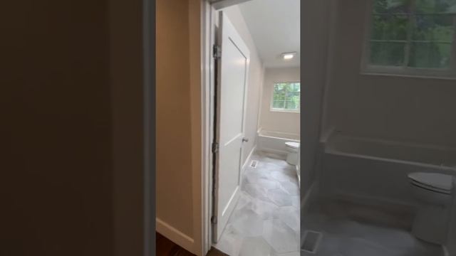 White Brick Modern Farmhouse Ranch Style Home смотреть онлайн