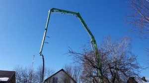 заливка ленты фундамента бетононасосом