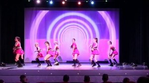 Танец "Черлидинг", танец с помпонами, школа танцев "Координация"