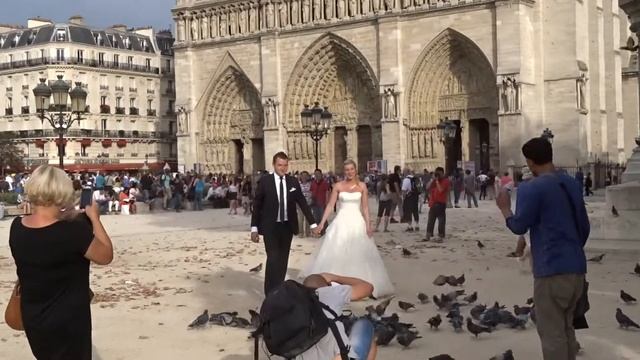 Bride & Groom photo-shoot in France - Notre Dame De Paris смотреть онлайн