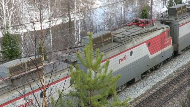 Сплотка электровозов ВЛ11, три трехсекционных электровоза смотреть онлайн