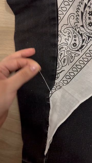 Кастом джинс #diy #кастом #творчество #хобби #рукоделие #кастомодежды