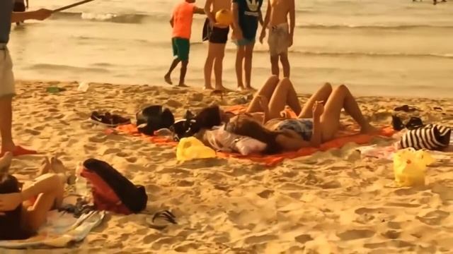 Розыгрыш на пляже ! Prank ! FANNY VIDEO 2015 смотреть онлайн