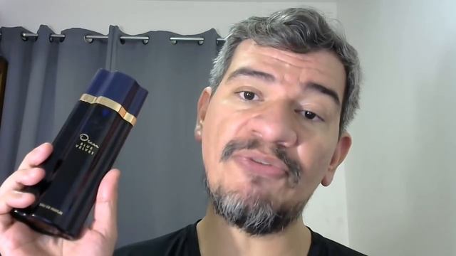 PERFUME BLUE VELVET ( OSCAR DE LA RENTA ) RESENHA