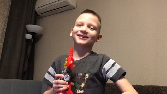 Игрушки Динобот смотреть онлайн