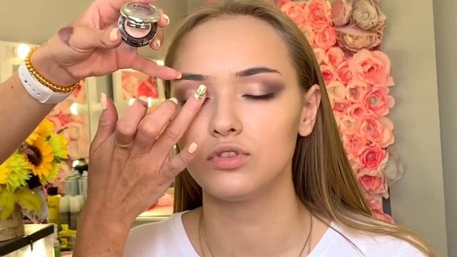 Макияж в розовых оттенках