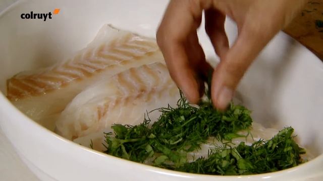 Recette Dos de cabillaud aux fines herbes et aux câprons - Colruyt смотреть онлайн