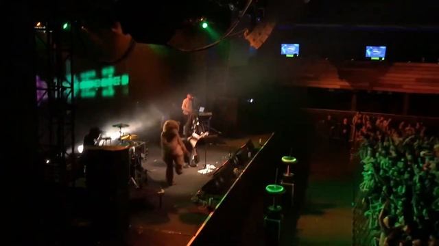 Нейромонах Феофан - Под драм легко Yotaspace 20.05.17 смотреть онлайн