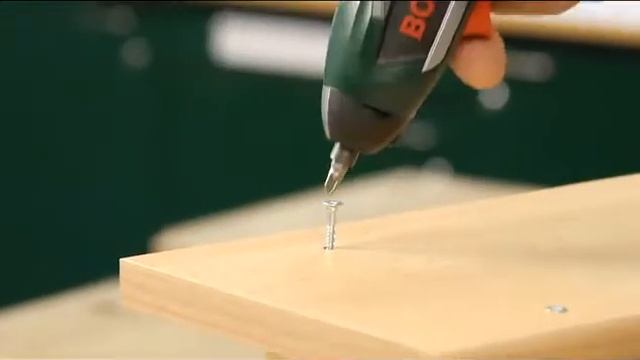 Bosch IXO смотреть онлайн