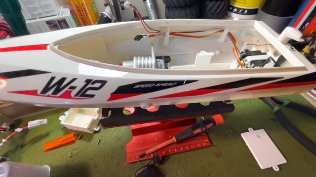 Replacing The Electronics In The WL-12 Speed Boat