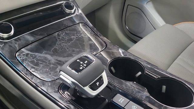 Обзор минивена Dongfeng forthing M4 U-Tour 2024 года. Dongfeng Forthing Yacht смотреть онлайн