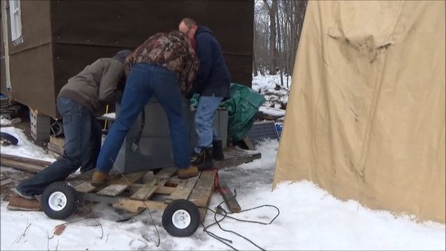 Connecting Solar Forklift Battery To Tiny Home & Something New смотреть онлайн