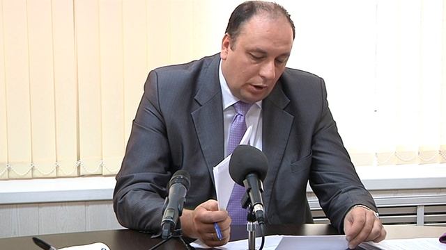 КР СТОЛ РОДИВИЛОВ+УБОРКА ТРОТУАРОВ ДВОРОВ 8 04 19 смотреть онлайн