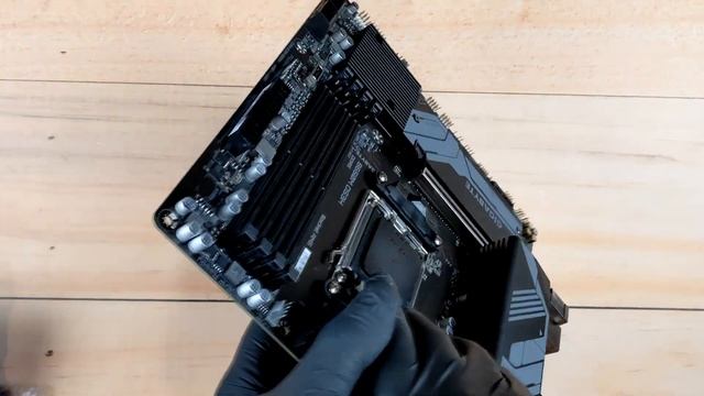 GIGABYTE B650M DS3H 🎯 Motherboard Unboxing And Overview