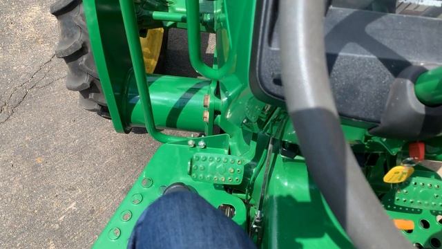 BARN FIND! 9 Year Old Tractor ONLY 23 Hours! JOHN DEERE 5065E смотреть онлайн