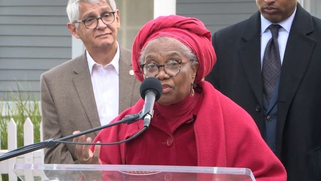 Mayor Turner Joins Heritage Society for Special Announcement on Historic Houses at Sam Houston Park смотреть онлайн