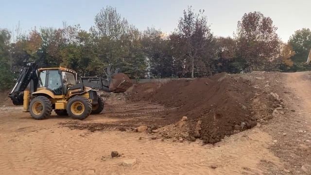 SHANMON 388H Backhoe Loader Equipped With Carraro Drive Axle, Piston Pump. Working Video.