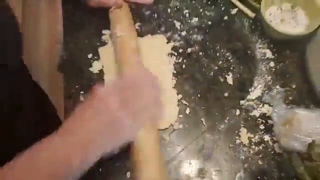 Easy Puff Pastry and Polenta Cake смотреть онлайн