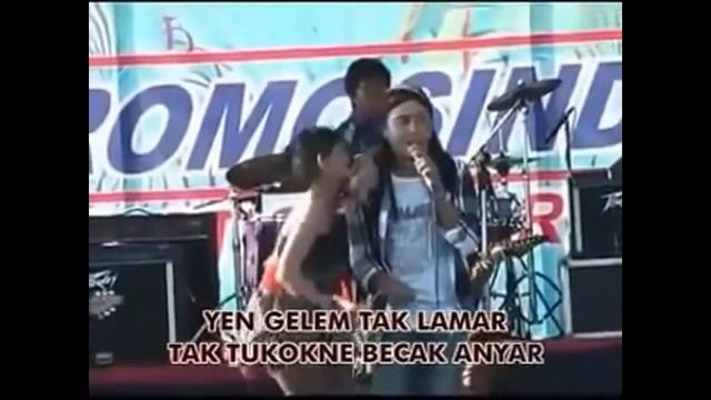 Pingin Pijet - Rindi syafira - SEXY HOT (ada teks) смотреть онлайн