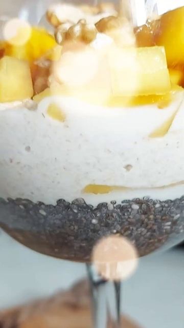 MANGO, CHIA SEEDS & OATS DESERT preview смотреть онлайн