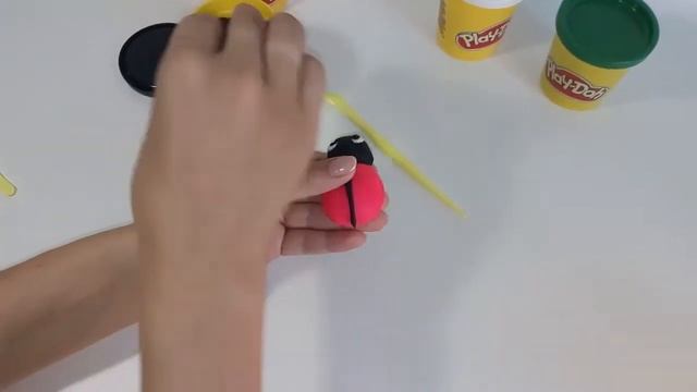 Learn how to sculpt Ladybug from plasticine Учим малышей лепить Божью коровку из пластилина смотреть онлайн