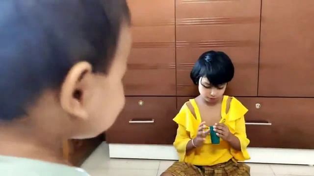 Abra ka dabraAnde se murgi ban jao#Pavlinvlog#Magic box смотреть онлайн