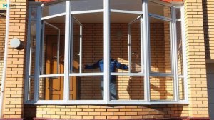 Входная группа из холодного алюминиевого профиля системы PROVEDAL для частного дома.