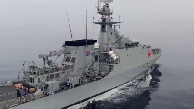 Watch Royal Marines fly over sea in jet suits смотреть онлайн