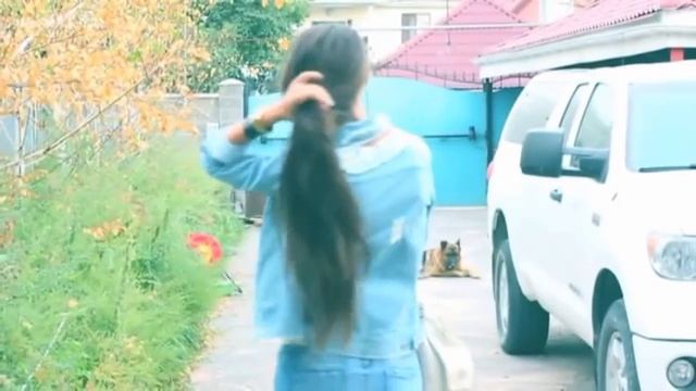 Which girl's OOTD do you prefer, Savannah or Eugene Gayn? смотреть онлайн