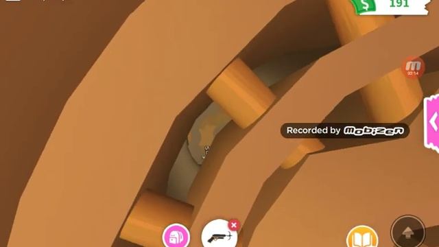 Что скрывается за тайной дверью? В Adopt Me/Roblox смотреть онлайн