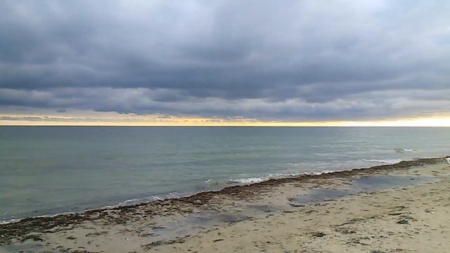 теперь ясно, почему синее, самое черное море...