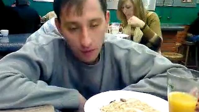 пьяный в пиццерии "Челентано" смотреть онлайн