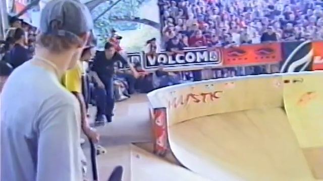 Blue Collar Distribution 2002