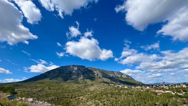 EL MONTGO - Легенда